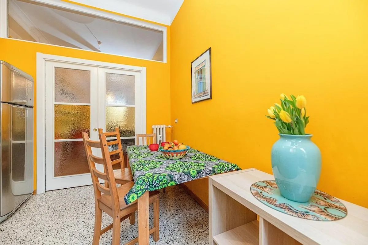 Mondrian Style House Appartement Milaan